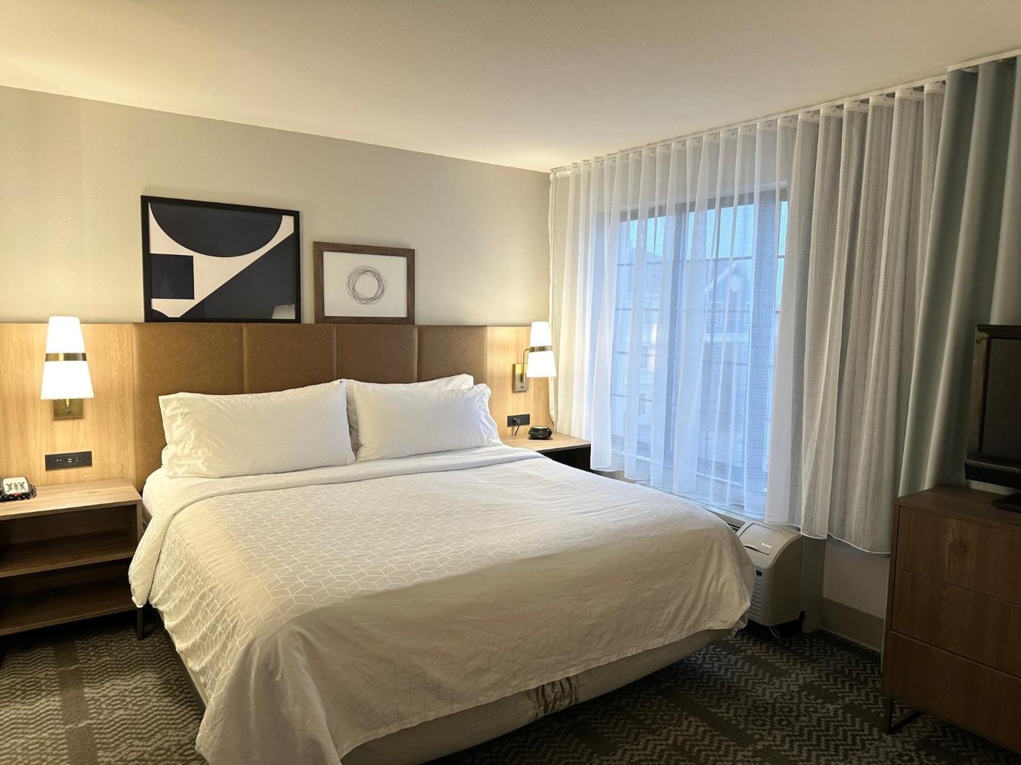 Staybridge Suites Milwaukee West-Oconomowoc By Ihg Exterior photo
