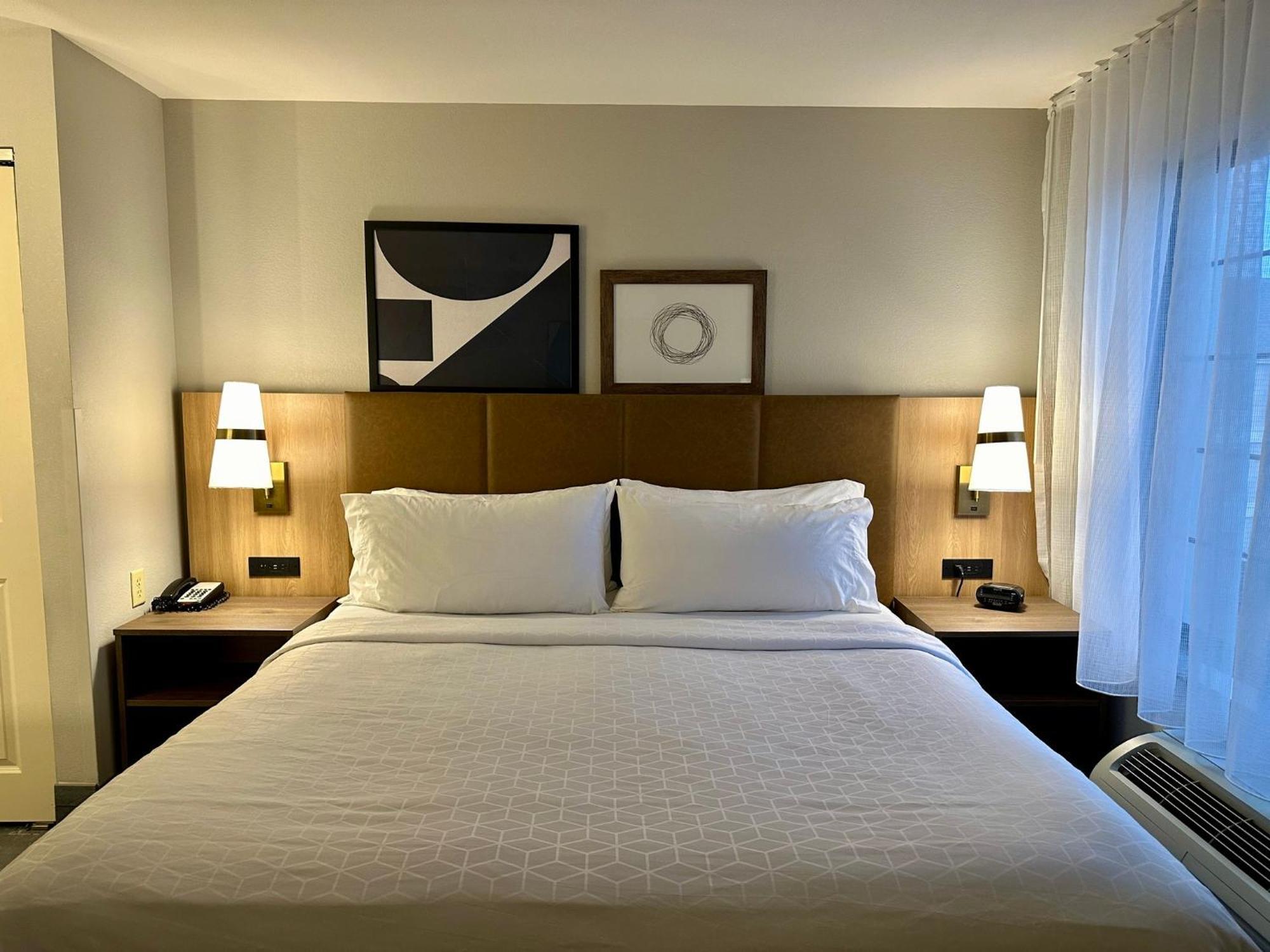 Staybridge Suites Milwaukee West-Oconomowoc By Ihg Exterior photo